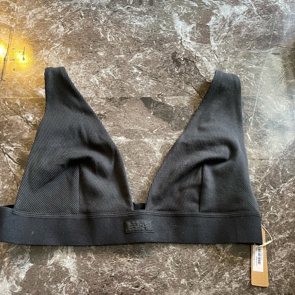 black skims bra